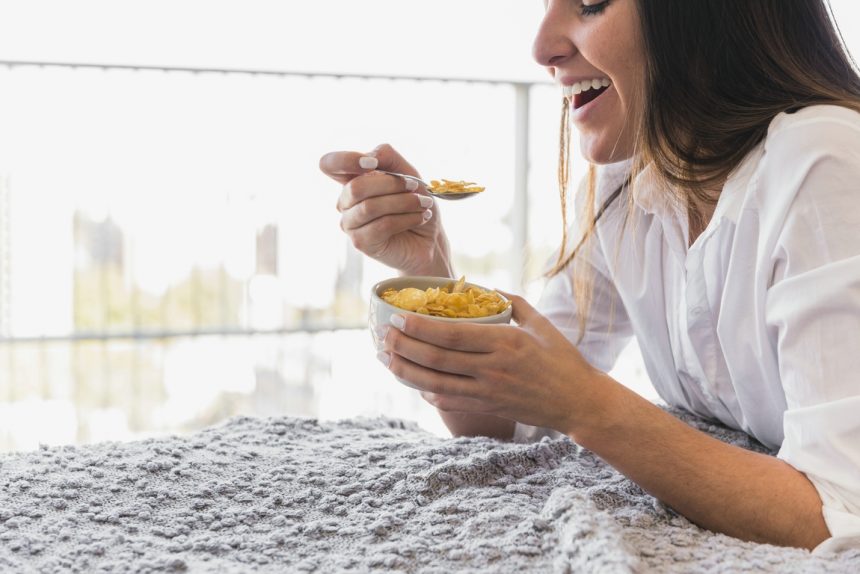 Saiba quais são os alimentos que fazem bem aos dentes